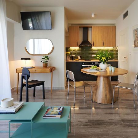 Rastoni Acropolis Uniquely Located Stylish Apartments أثينا المظهر الخارجي الصورة