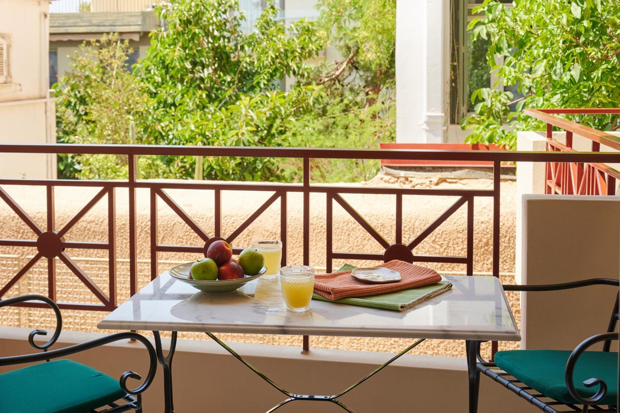 Rastoni Acropolis Uniquely Located Stylish Apartments أثينا المظهر الخارجي الصورة