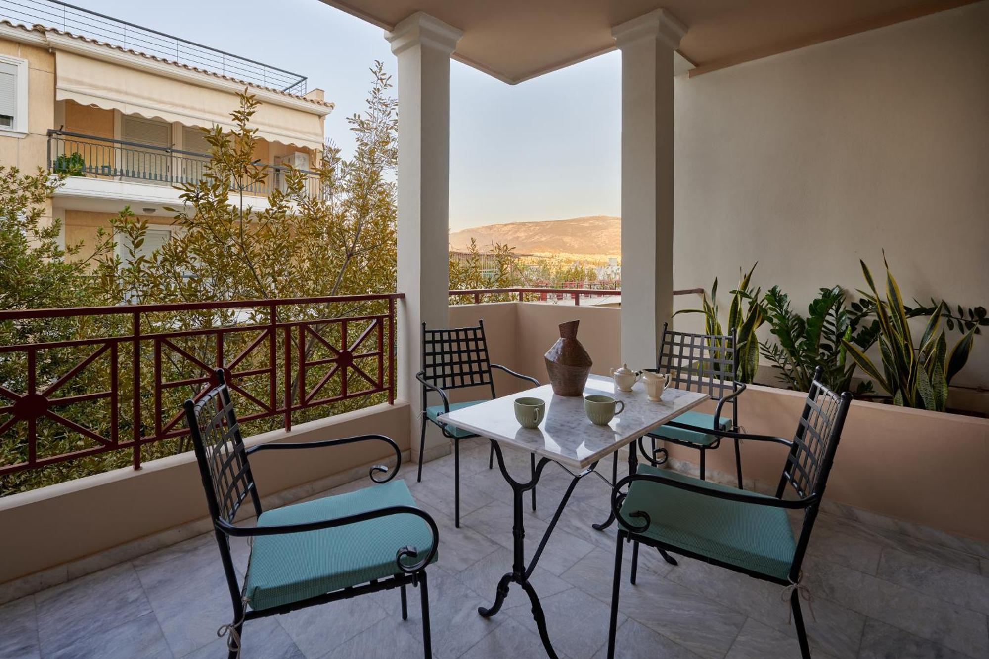 Rastoni Acropolis Uniquely Located Stylish Apartments أثينا المظهر الخارجي الصورة