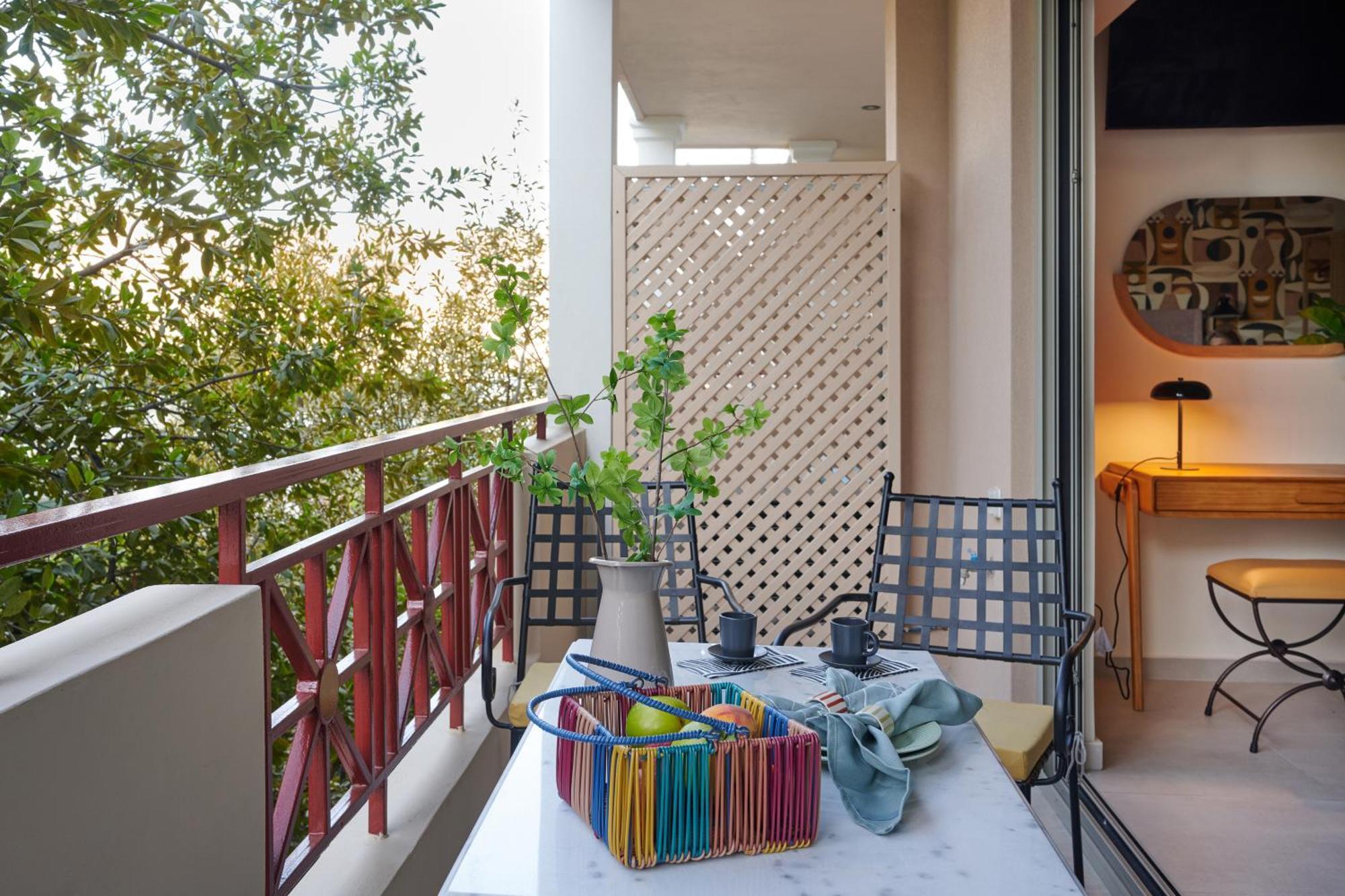 Rastoni Acropolis Uniquely Located Stylish Apartments أثينا المظهر الخارجي الصورة