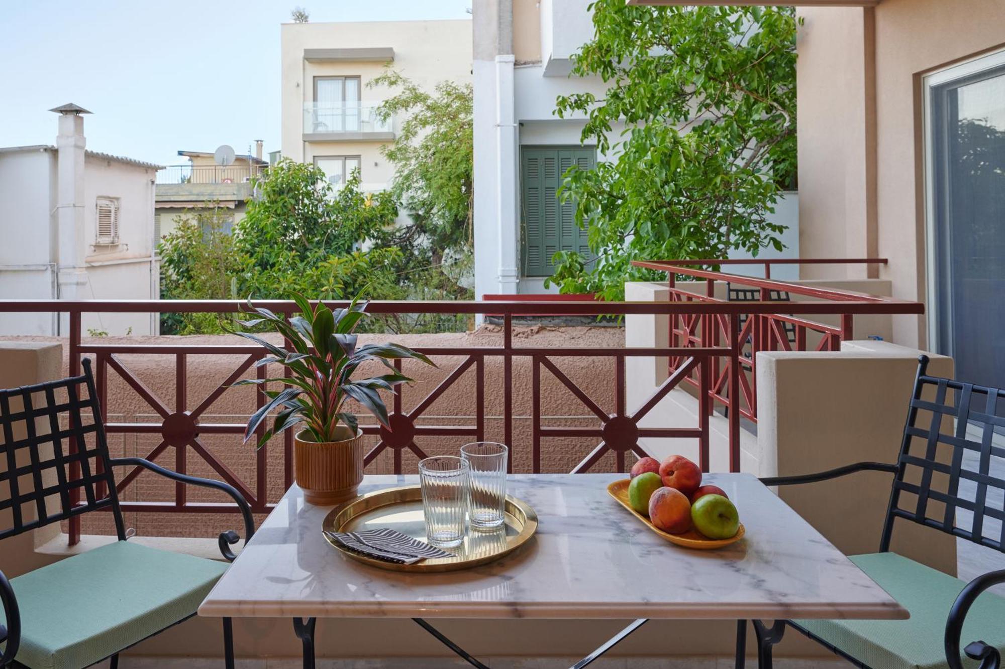 Rastoni Acropolis Uniquely Located Stylish Apartments أثينا المظهر الخارجي الصورة