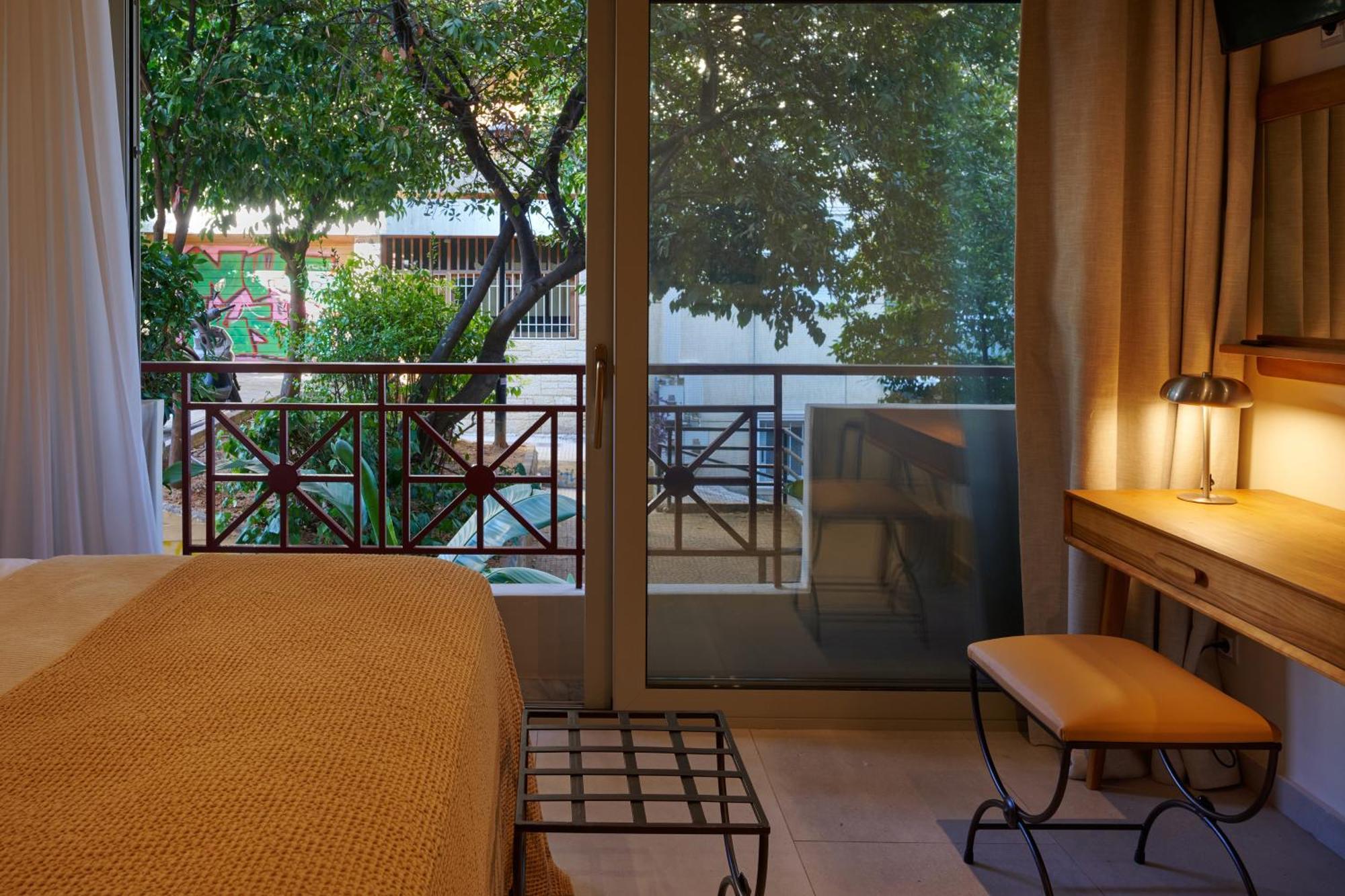 Rastoni Acropolis Uniquely Located Stylish Apartments أثينا المظهر الخارجي الصورة